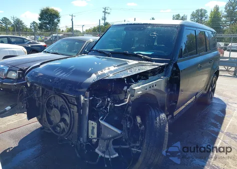 2025 Land Rover Defender 130 P400 X-Dynamic Se z USA, uszkodzony, nr VIN SALE2FEU4S2410234